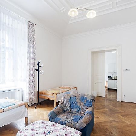 Gallery Hostel Prag Dış mekan fotoğraf
