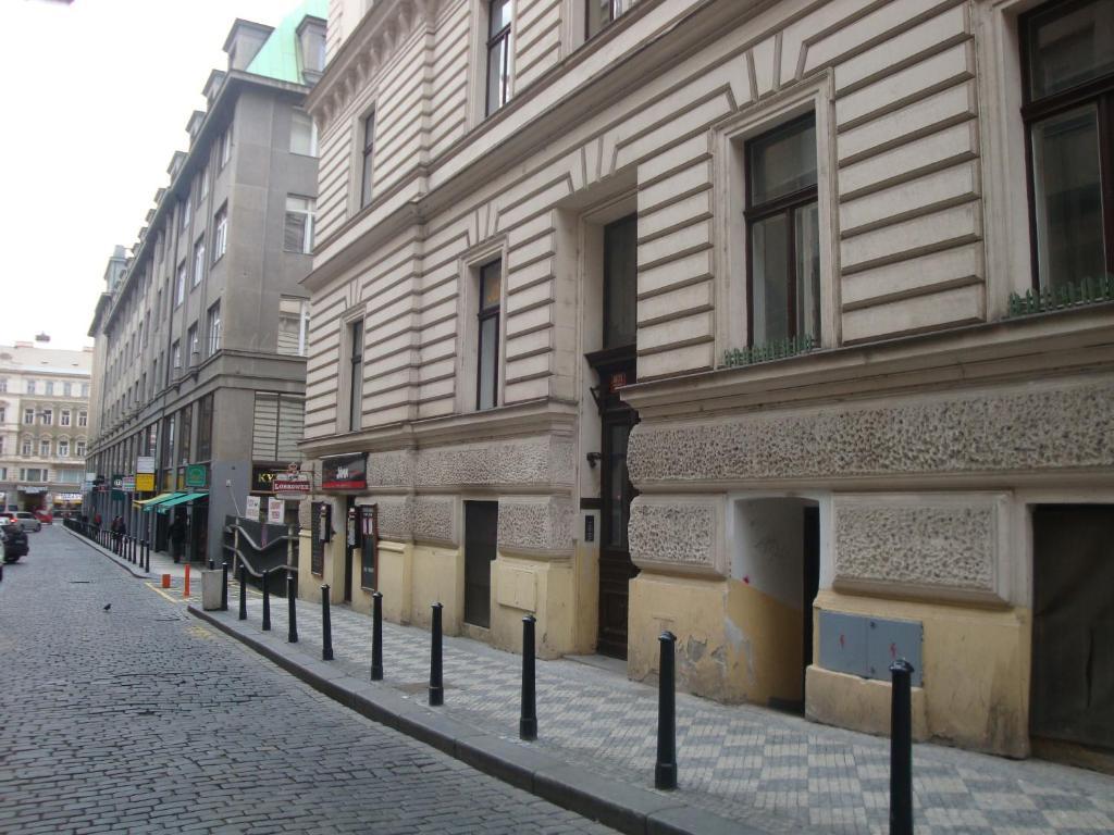 Gallery Hostel Prag Dış mekan fotoğraf